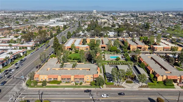 $450,000 | 6600 Warner Avenue, Huntington Beach, CA 92647