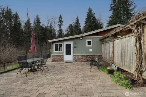 $1,050,000 | 12514 Chain Lake Road, Snohomish, WA 98290