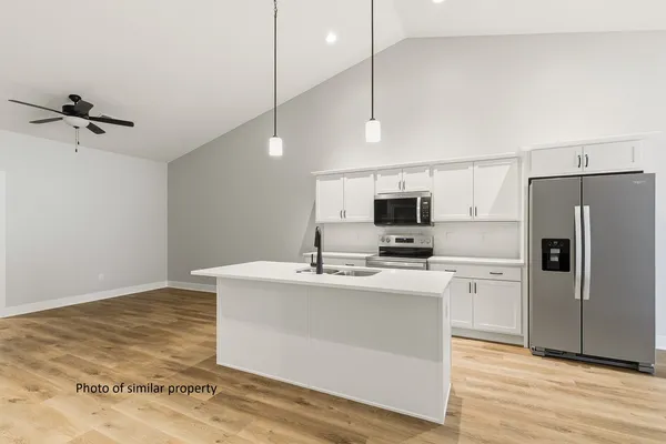 $299,900 | 156 Skaloud Court, East Moline, IL 61244