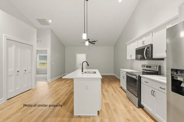 $299,900 | 156 Skaloud Court, East Moline, IL 61244