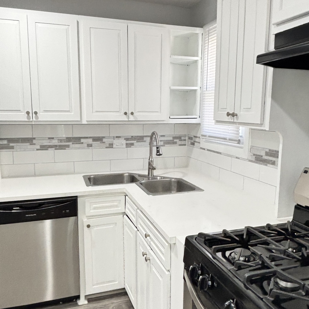 16456 George Drive Oak Forest, IL 60452 - Photo 7 of 24