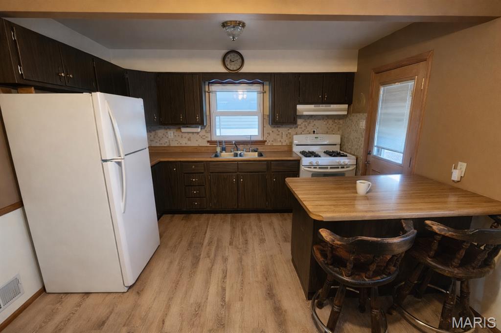 6013 Garfield Avenue Berkeley, MO 63134 - Photo 2 of 12