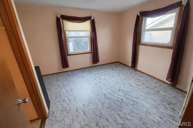 $75,000 | 6013 Garfield Avenue, Berkeley, MO 63134