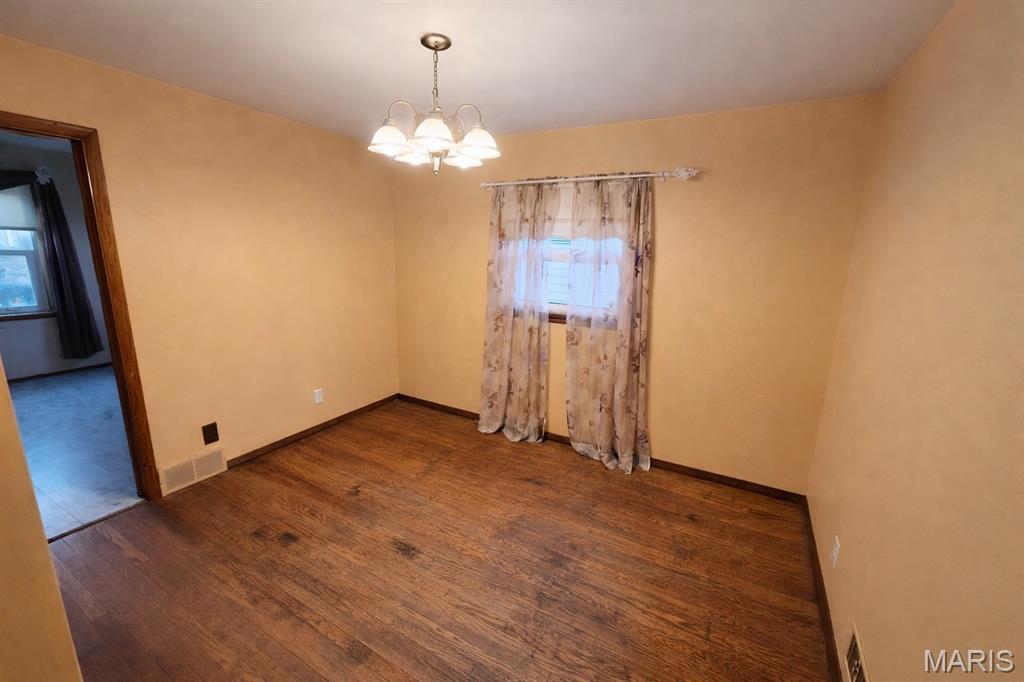 6013 Garfield Avenue Berkeley, MO 63134 - Photo 4 of 12