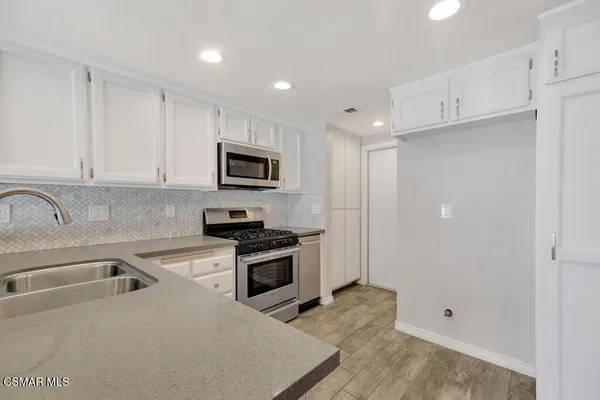 $629,000 | 1980 Rory Lane, Unit 3, Simi Valley, CA 93063