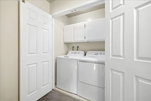 $1,098,000 | 436 Sierra Vista Avenue, Unit 8, Mountain View, CA 94043