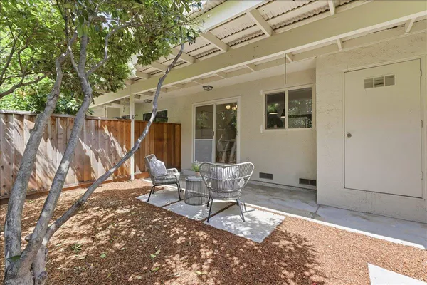 $1,098,000 | 436 Sierra Vista Avenue, Unit 8, Mountain View, CA 94043