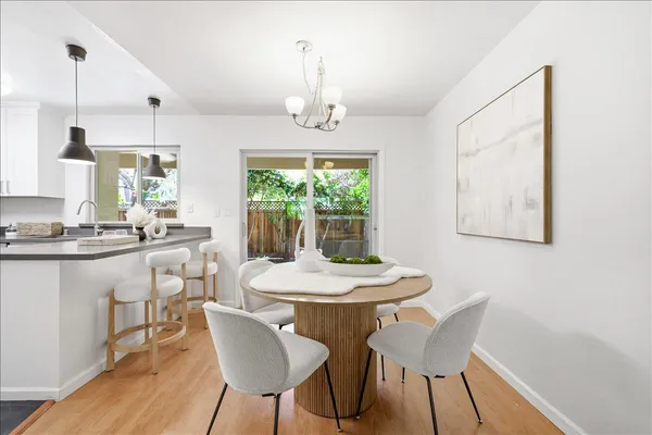 $1,098,000 | 436 Sierra Vista Avenue, Unit 8, Mountain View, CA 94043