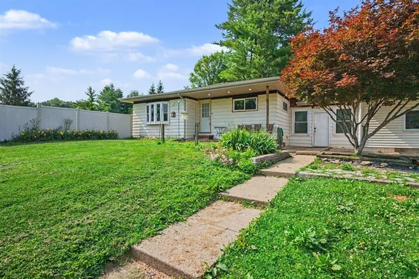 $319,777 | 59293 Roberts Road, Three Rivers, MI 49093