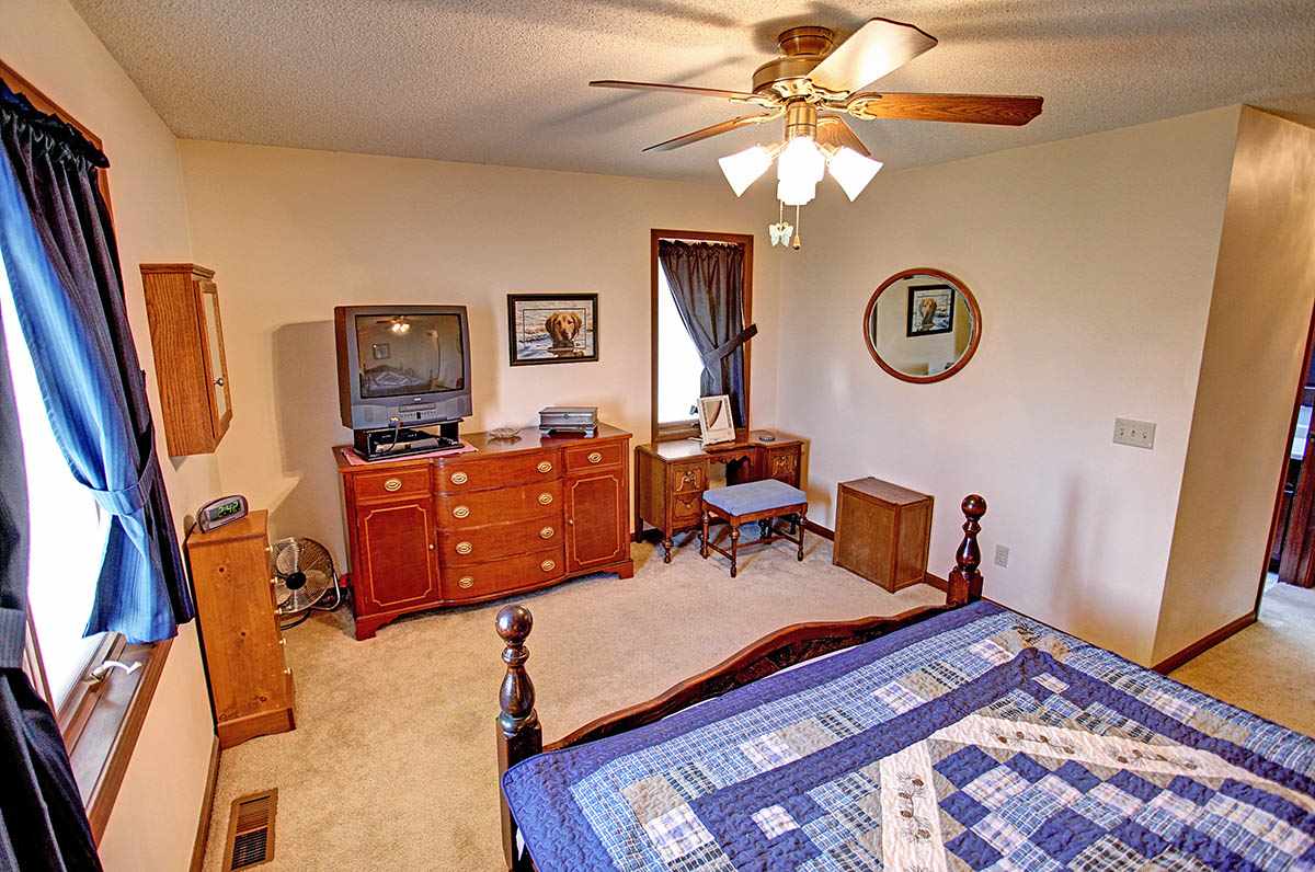 3920 Franke Road New Haven, IN 46774 - Photo 12 of 36 Gallery Image 12