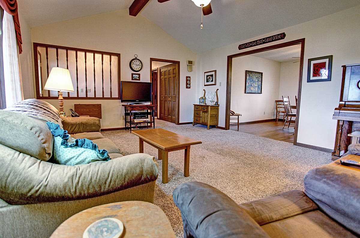 3920 Franke Road New Haven, IN 46774 - Photo 3 of 36 Gallery Image 3