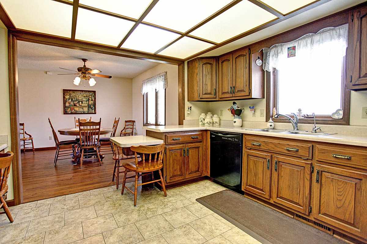 3920 Franke Road New Haven, IN 46774 - Photo 8 of 36 Gallery Image 8