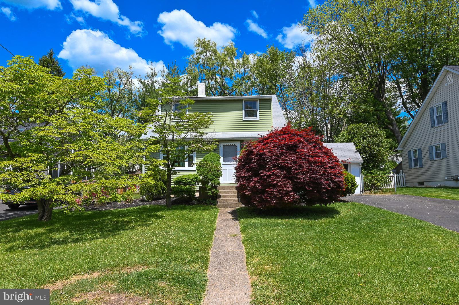 22 Norwyn Road Hatboro, PA 19040 - Photo 2 of 40