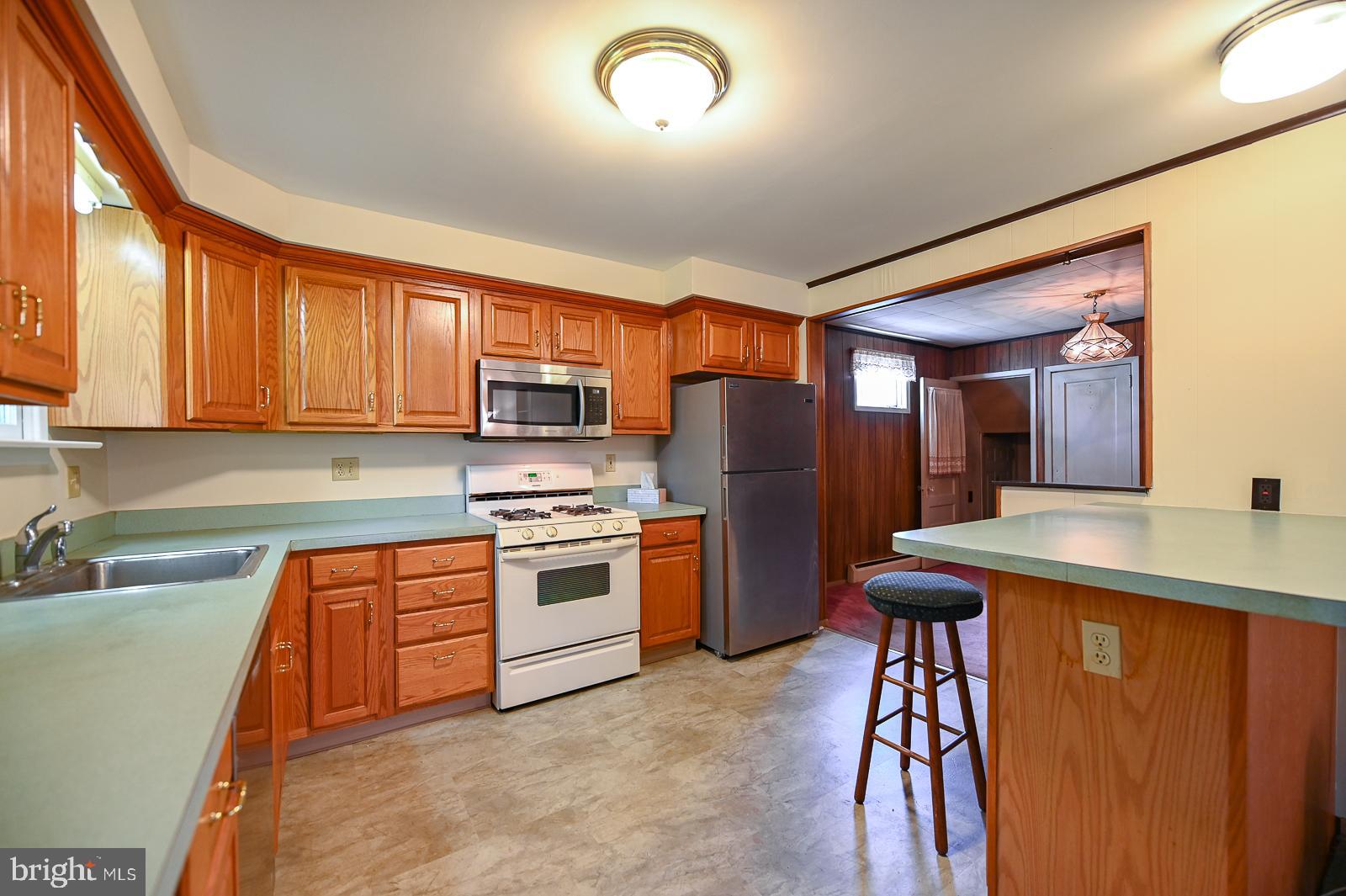 22 Norwyn Road Hatboro, PA 19040 - Photo 24 of 40