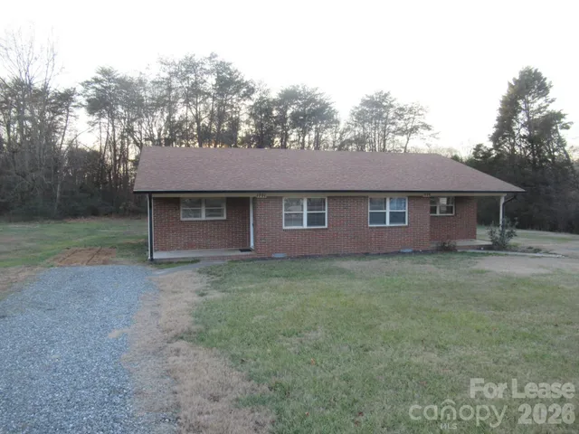 $1,250 | 1771 River Road, Lincolnton, NC 28092