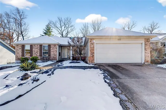 $495,000 | 412 Stryker Court, Ballwin, MO 63021