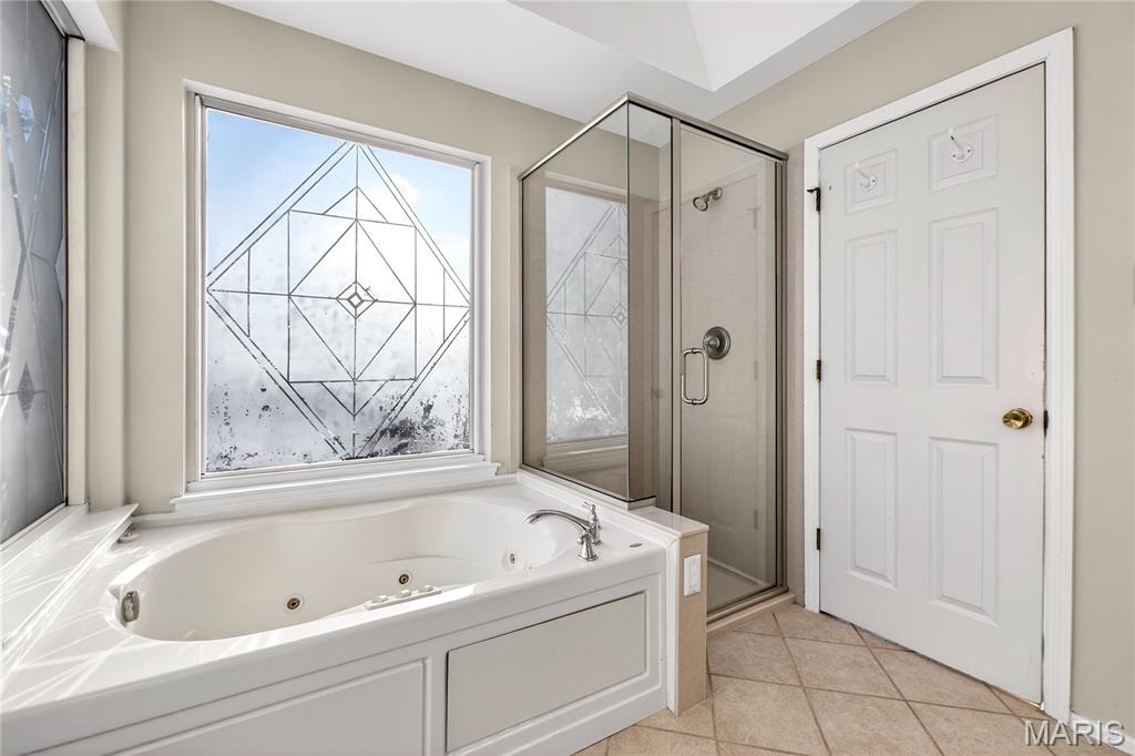 412 Stryker Court Ballwin, MO 63021 - Photo 15 of 33