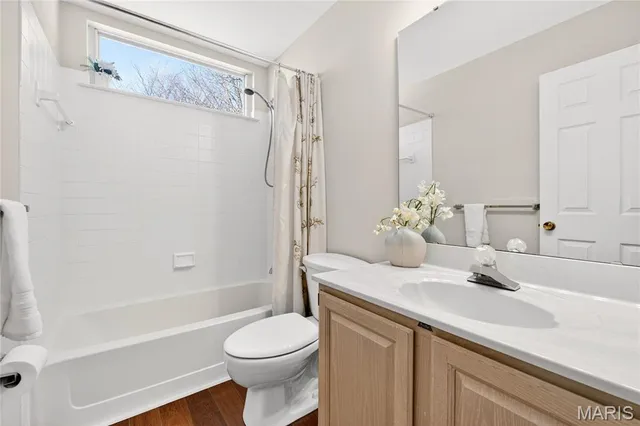 $495,000 | 412 Stryker Court, Ballwin, MO 63021