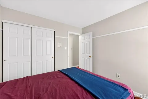 $495,000 | 412 Stryker Court, Ballwin, MO 63021