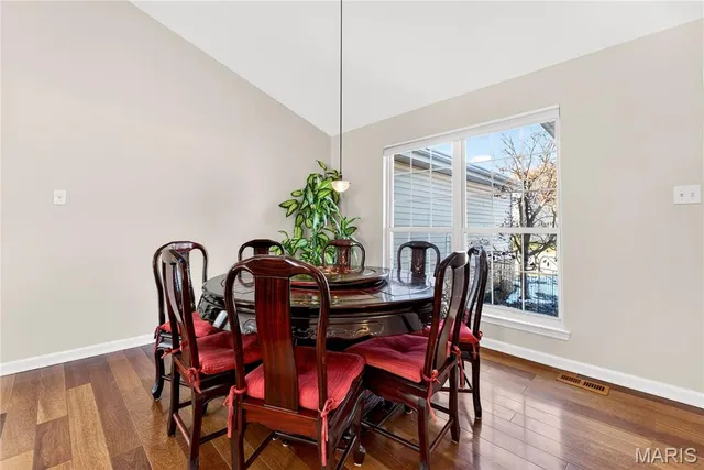 $495,000 | 412 Stryker Court, Ballwin, MO 63021