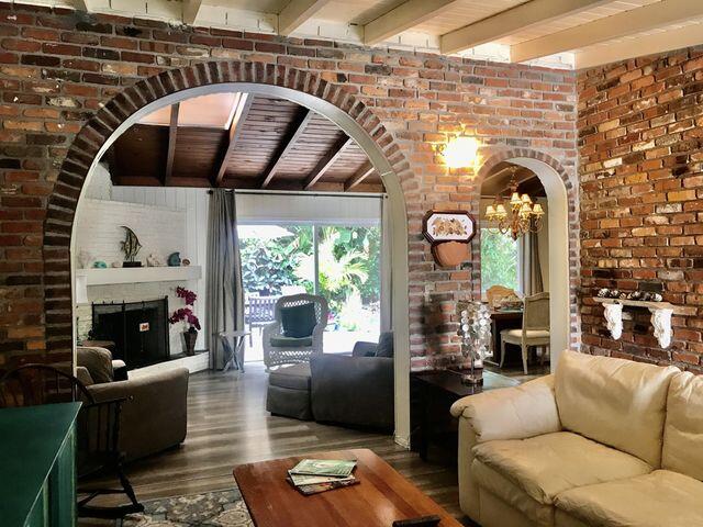 1831 Wheeler Road North Palm Beach, FL 33408 - Photo 12 of 22 Living Room