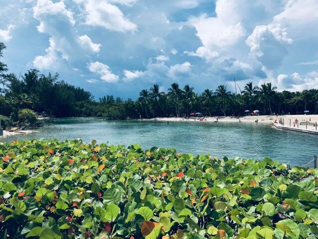 1831 Wheeler Road North Palm Beach, FL 33408 - Photo 8 of 22 Views