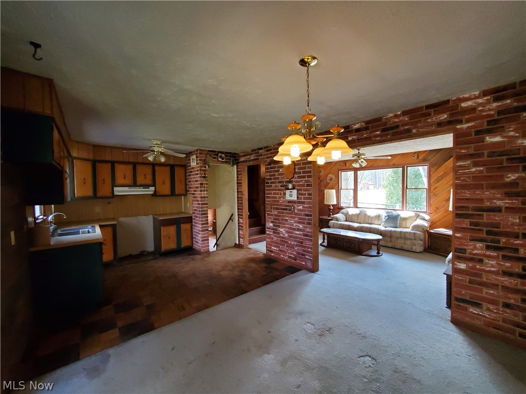 8602 Freedom Road Windham, OH 44288 - Photo 10 of 34 Gallery Image 10
