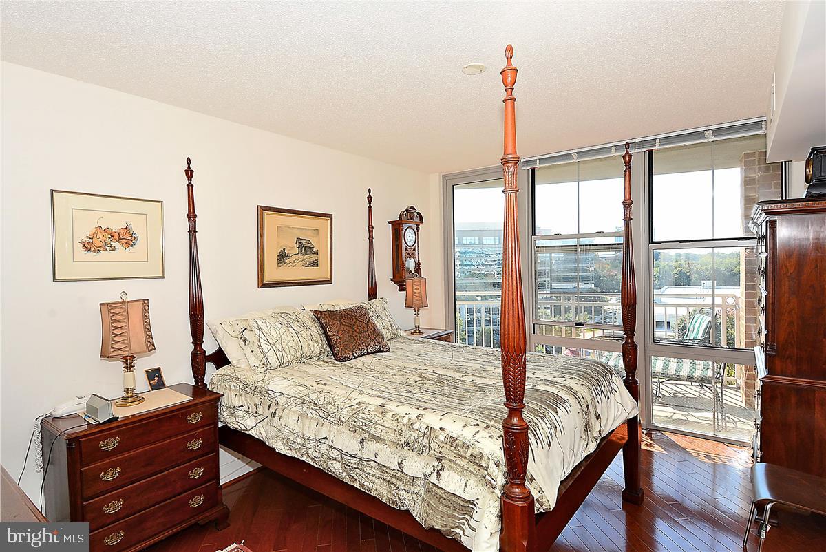 11800 Sunset Hills Road, Unit 1114 Reston, VA 20190 - Photo 46 of 56 Primary bedroom