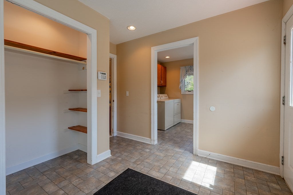 4149 Suiter Road Bastian, VA 24314 - Photo 37 of 98 Gallery Image 37