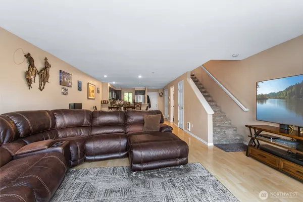$450,000 | 15809 Waynita Way Northeast, Unit G204, Bothell, WA 98011