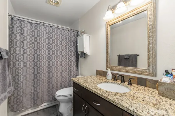 $450,000 | 15809 Waynita Way Northeast, Unit G204, Bothell, WA 98011