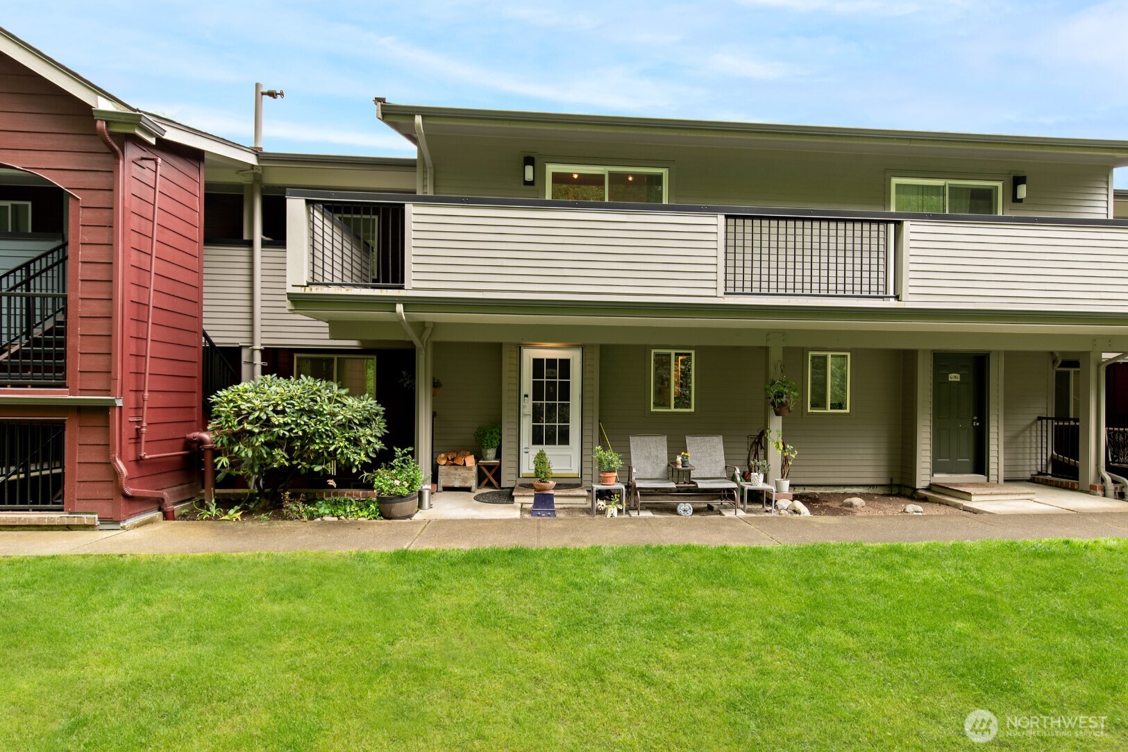 15809 Waynita Way Northeast, Unit G204 Bothell, WA 98011 - Photo 3 of 40