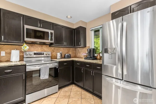 $450,000 | 15809 Waynita Way Northeast, Unit G204, Bothell, WA 98011