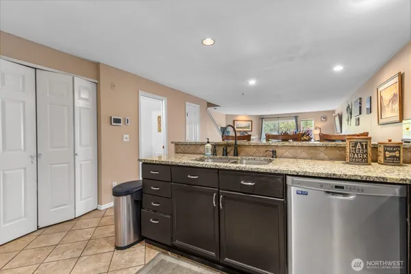 $450,000 | 15809 Waynita Way Northeast, Unit G204, Bothell, WA 98011