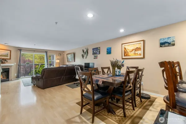 $450,000 | 15809 Waynita Way Northeast, Unit G204, Bothell, WA 98011