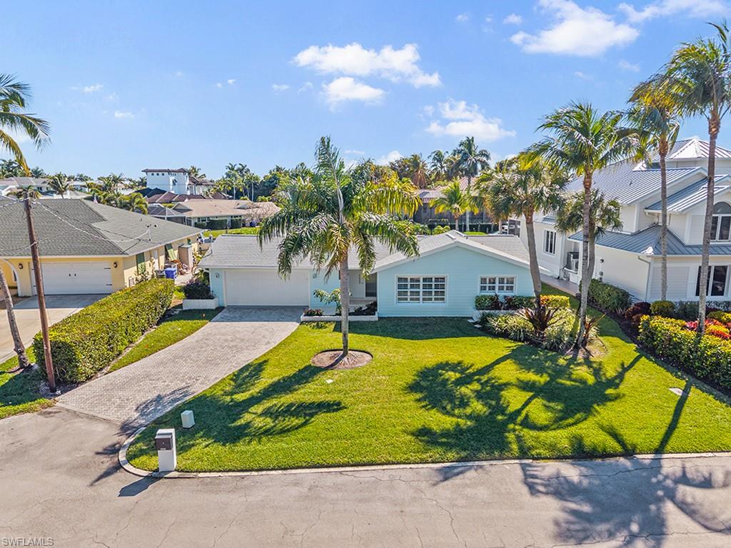 2175 Shad Court Naples, FL 34102 - Photo 5 of 40