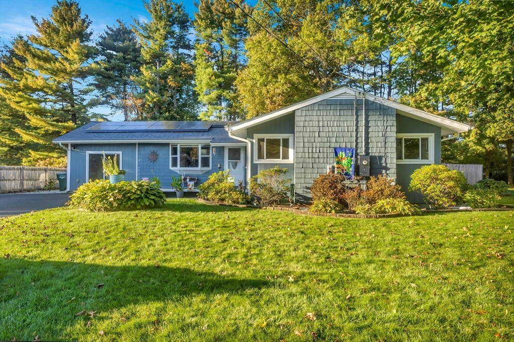 32 Lindsay Road Springfield, MA 01128 - Photo 1 of 34