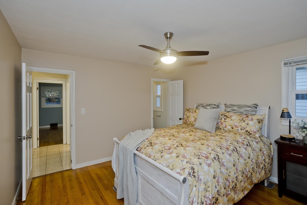 32 Lindsay Road Springfield, MA 01128 - Photo 21 of 34