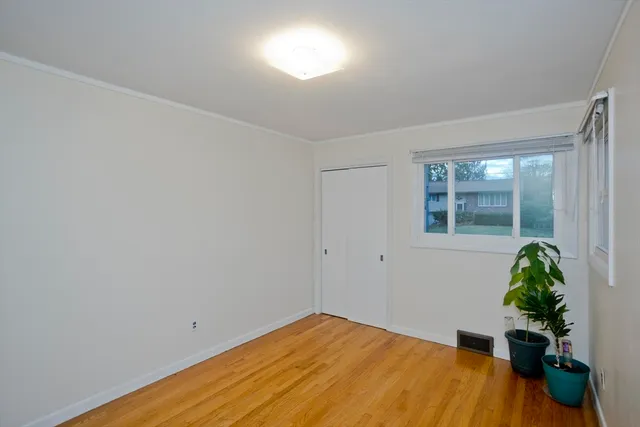 $340,000 | 32 Lindsay Road, Springfield, MA 01128