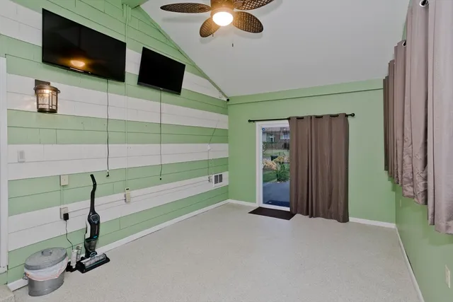 $340,000 | 32 Lindsay Road, Springfield, MA 01128