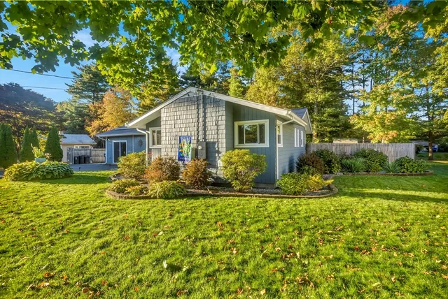 $340,000 | 32 Lindsay Road, Springfield, MA 01128