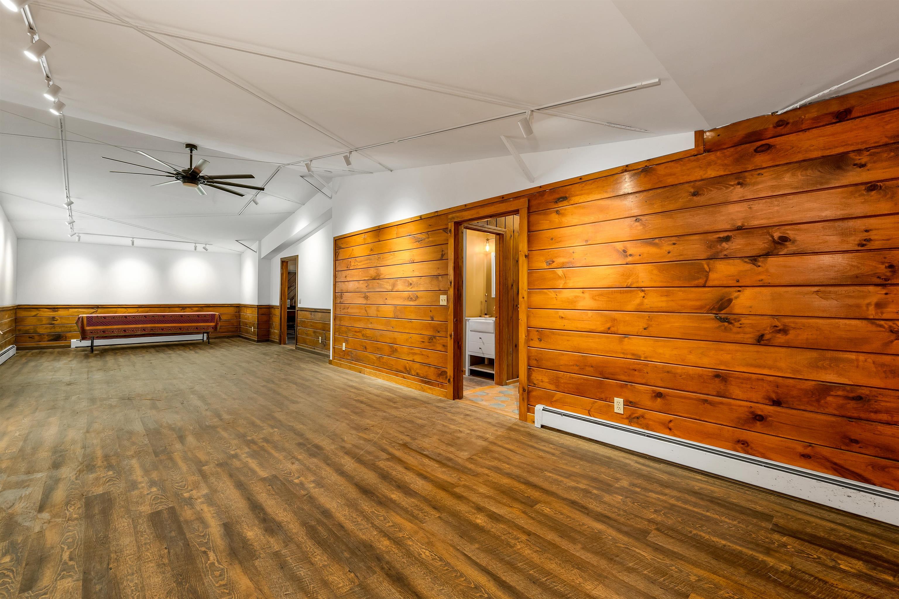 251 Wentworth Road Brookfield, NH 03872 - Photo 43 of 60