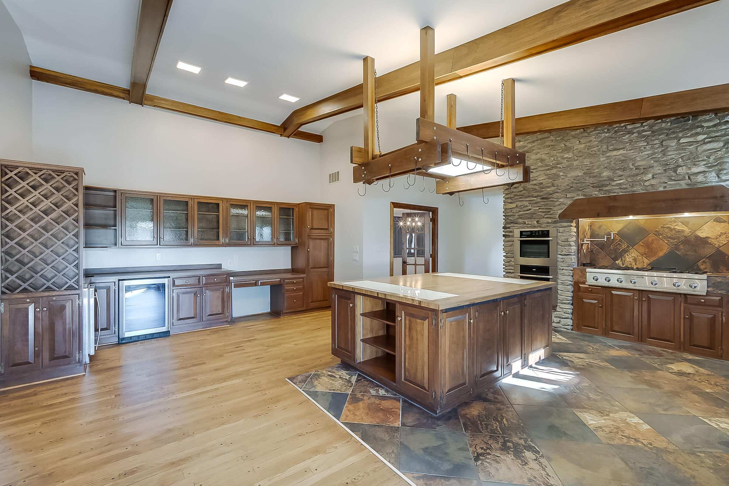 5376 Stewart Road Lexington, KY 40516 - Photo 20 of 98 Kitchen