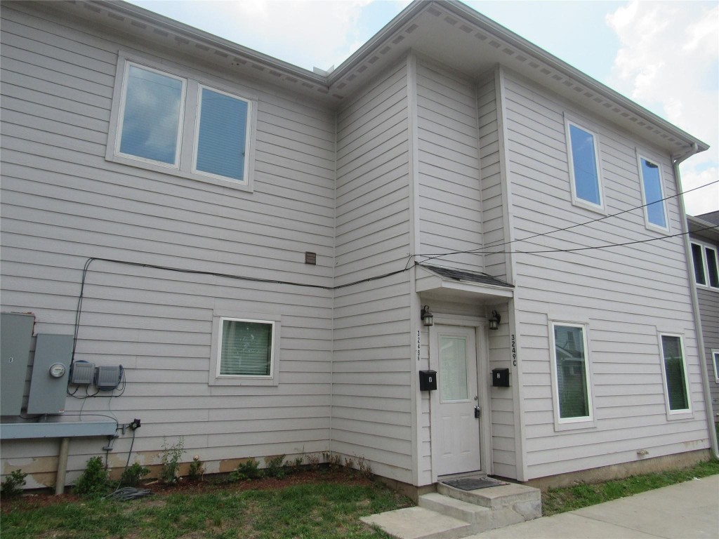 3249 Dixie Drive, Unit A Houston, TX 77021 - Photo 50 of 50 Rear view of Triplex features 2-2-bedroom apartments upstairs. 1 available for$1450 per month.
