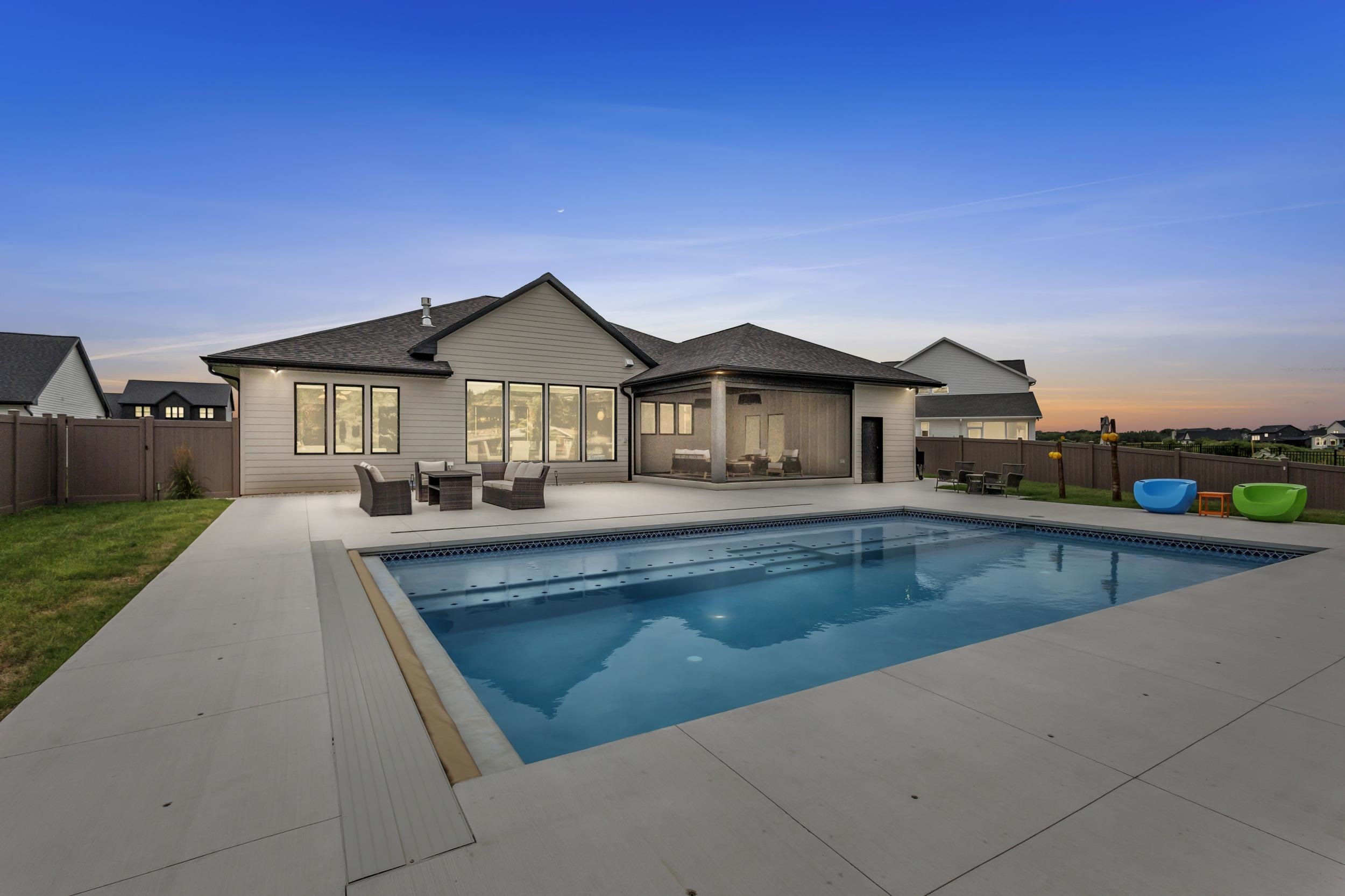 2448 Riddle Court De Pere, WI 54115 - Photo 3 of 78