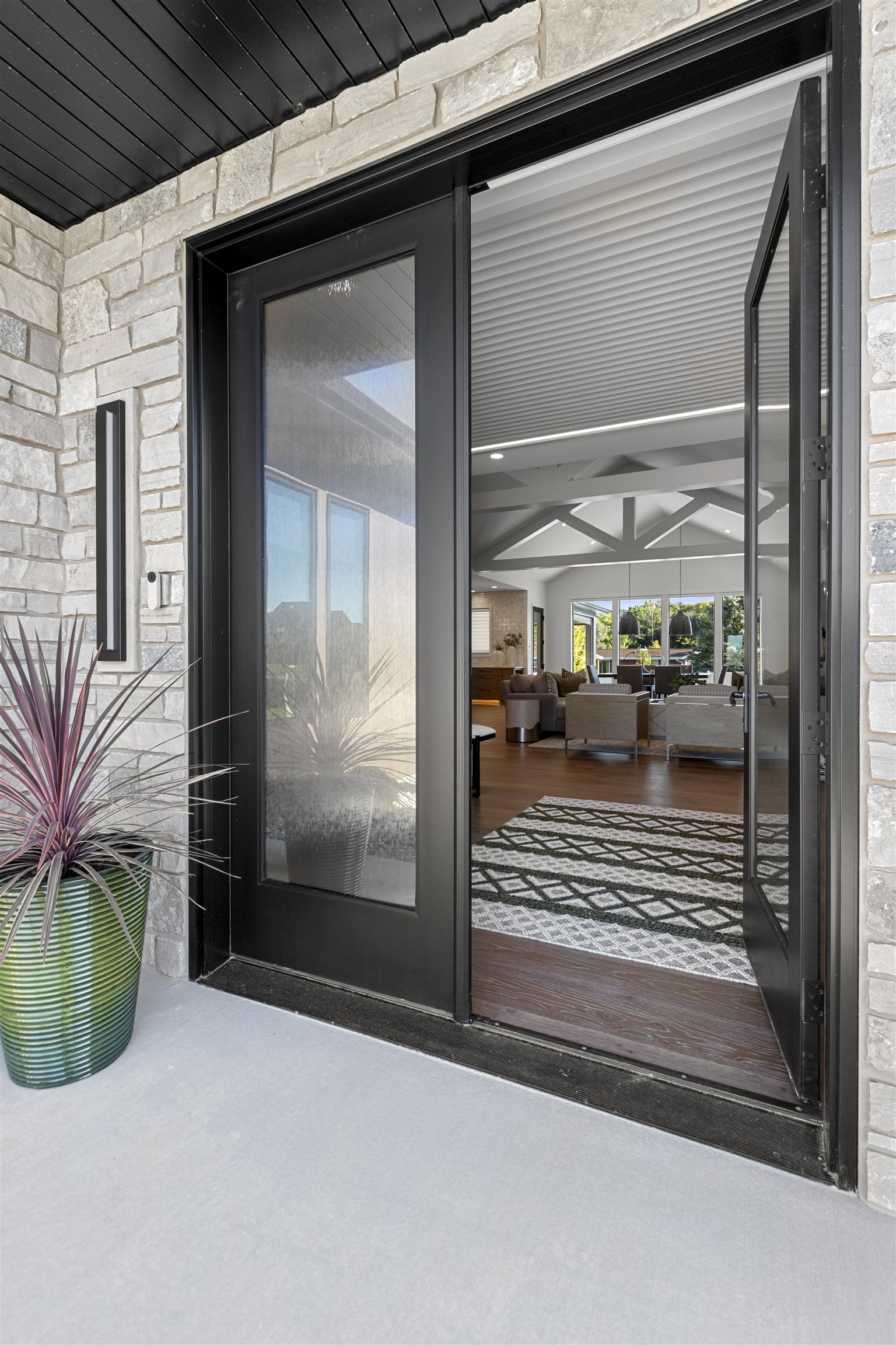 2448 Riddle Court De Pere, WI 54115 - Photo 8 of 78