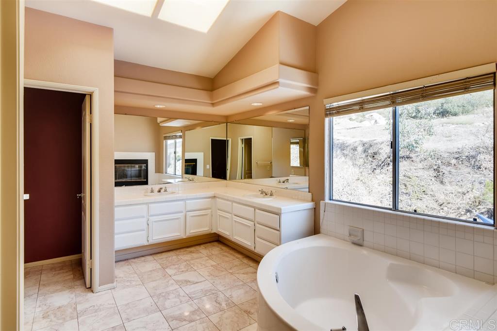 15295 Garden Road Poway, CA 92064 - Photo 13 of 25