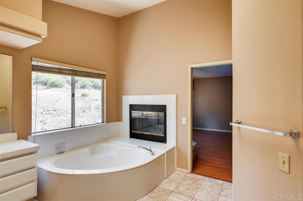 15295 Garden Road Poway, CA 92064 - Photo 14 of 25