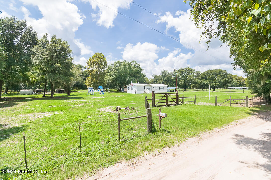 141 Brock Road Florahome, FL 32140 - Photo 17 of 67 002