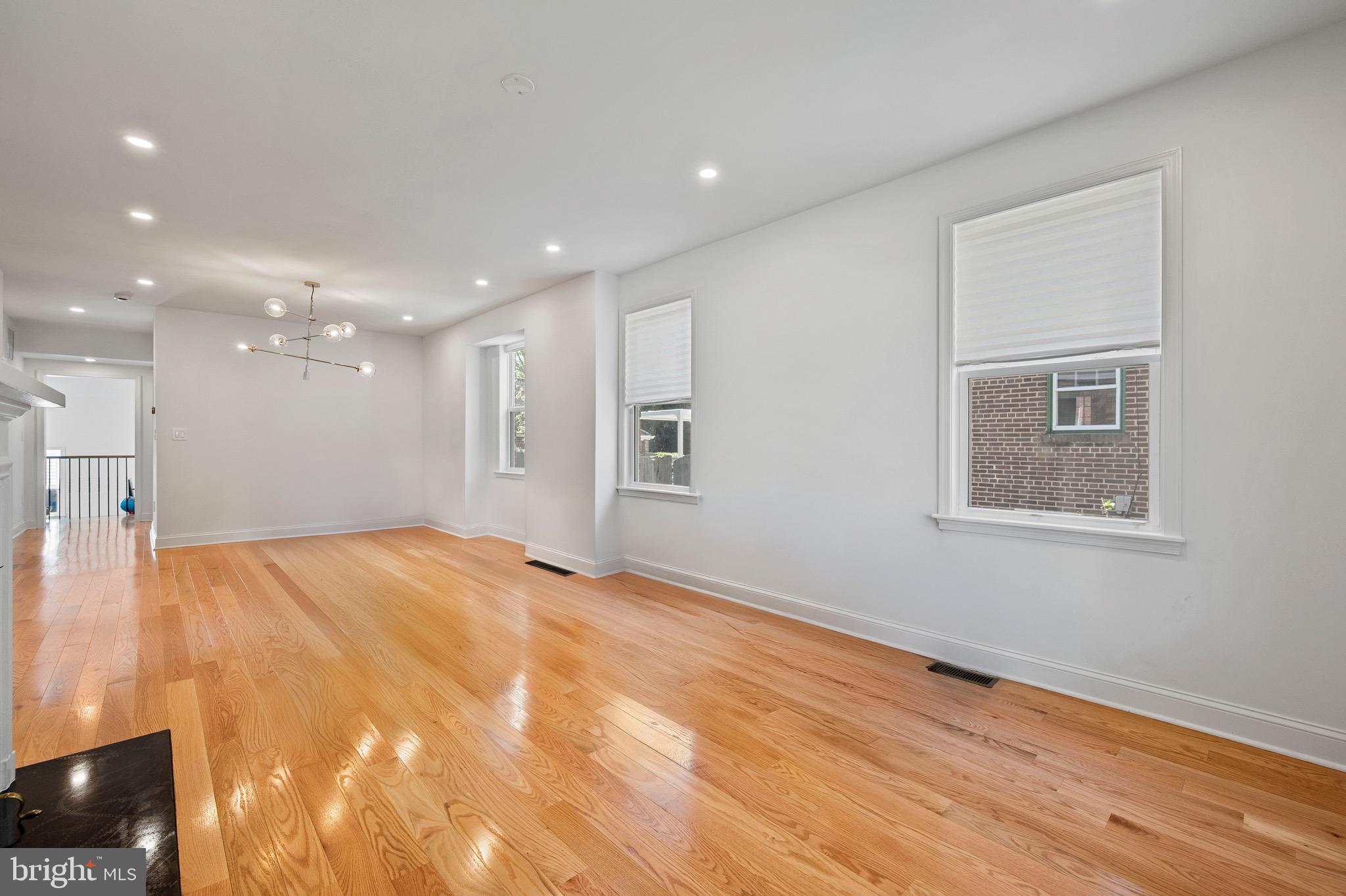 708 Hankin Street Silver Spring, MD 20910 - Photo 6 of 28